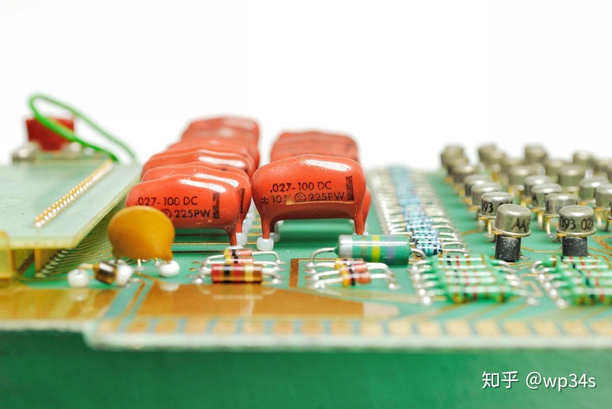 电与磁的极致艺术~1968年的HP9100A晶体管计算器(机)-2