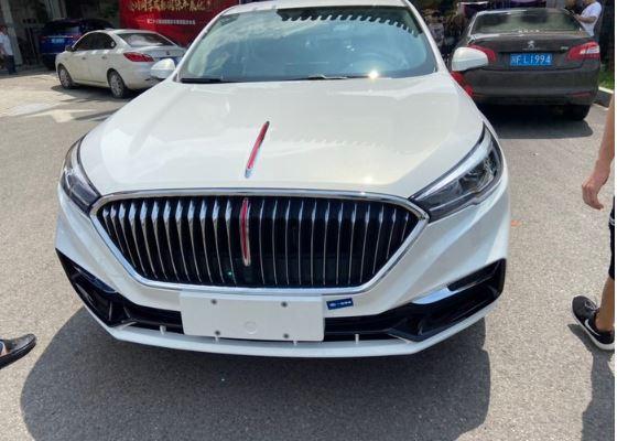 评测红旗汽车 v2-4ee85737c8114959e4f3623648bab1be_1440w.jpg?source=172ae18b