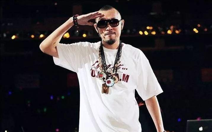 mchotdog一个盲人的多面人生