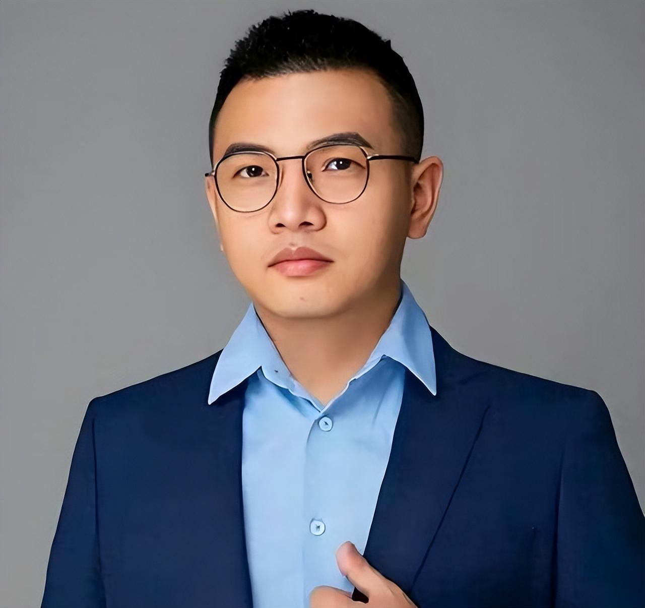 卢克文的隐忍 - 知乎