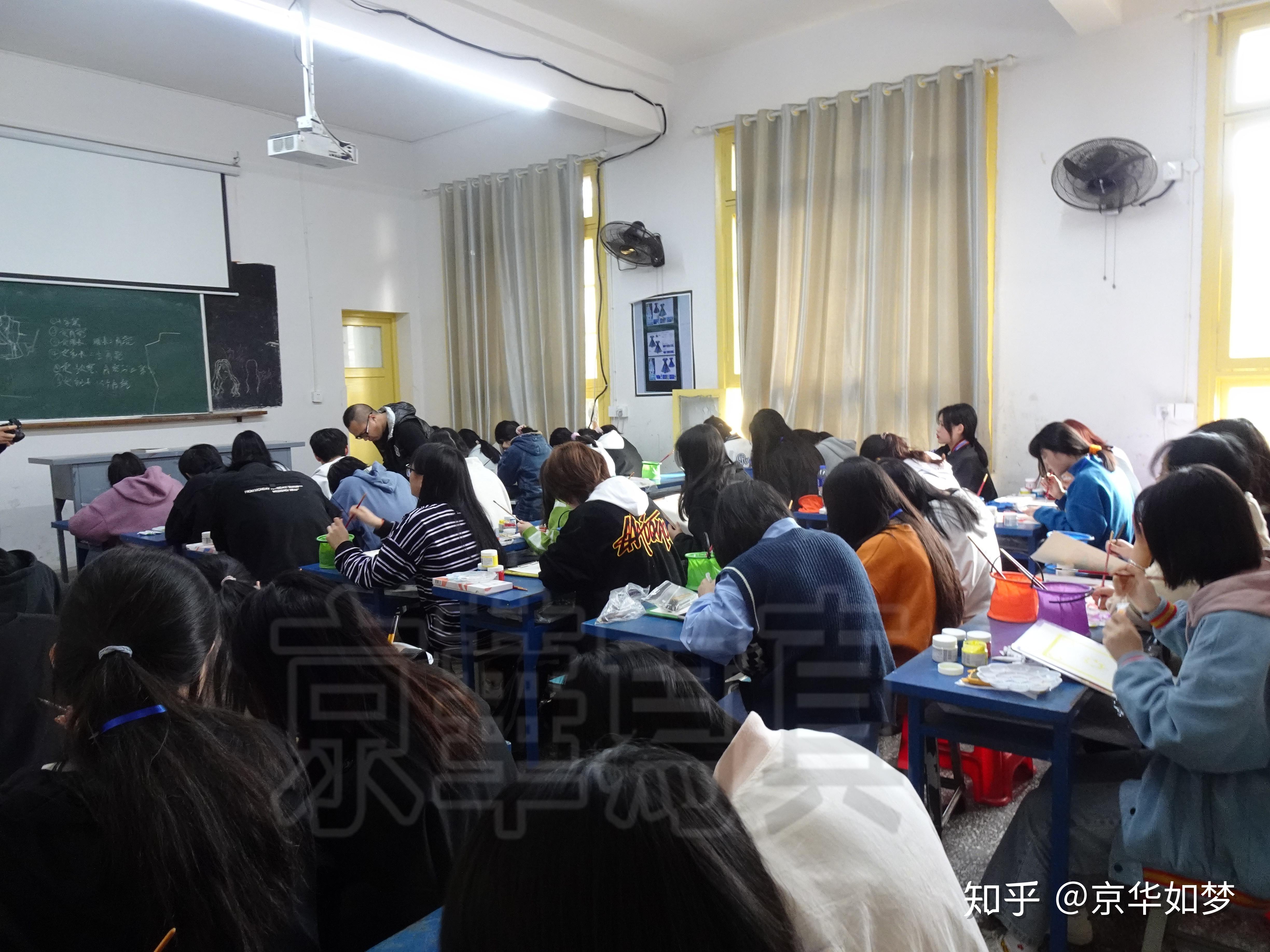 益阳服装学校图片