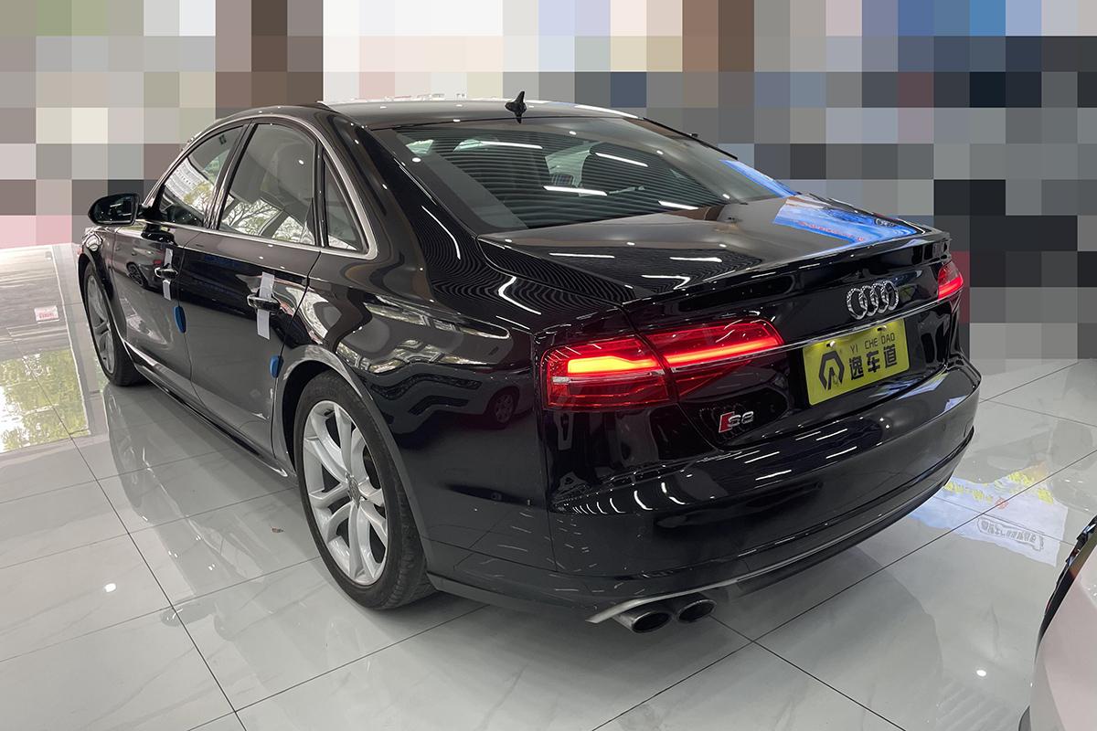 现实中的西装暴徒50多万的二手奥迪s8这车况值得买吗