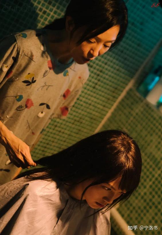 温馨提示,半夜不要点开《金宵大厦2》 - 知乎