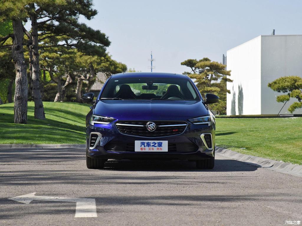 如何看待通用旗下的两名新贵别克君威gs对比凯迪拉克ct4