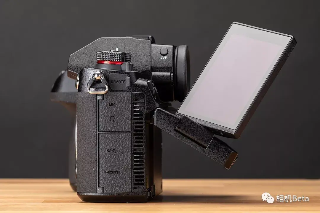 呼叫索尼a7s3!售价3999美元!松下lumix s1h全画幅无反相机正式发布