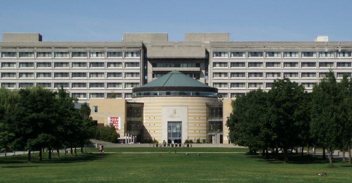 他是如何获得加拿大top3约克大学舒立克商学院的录取?