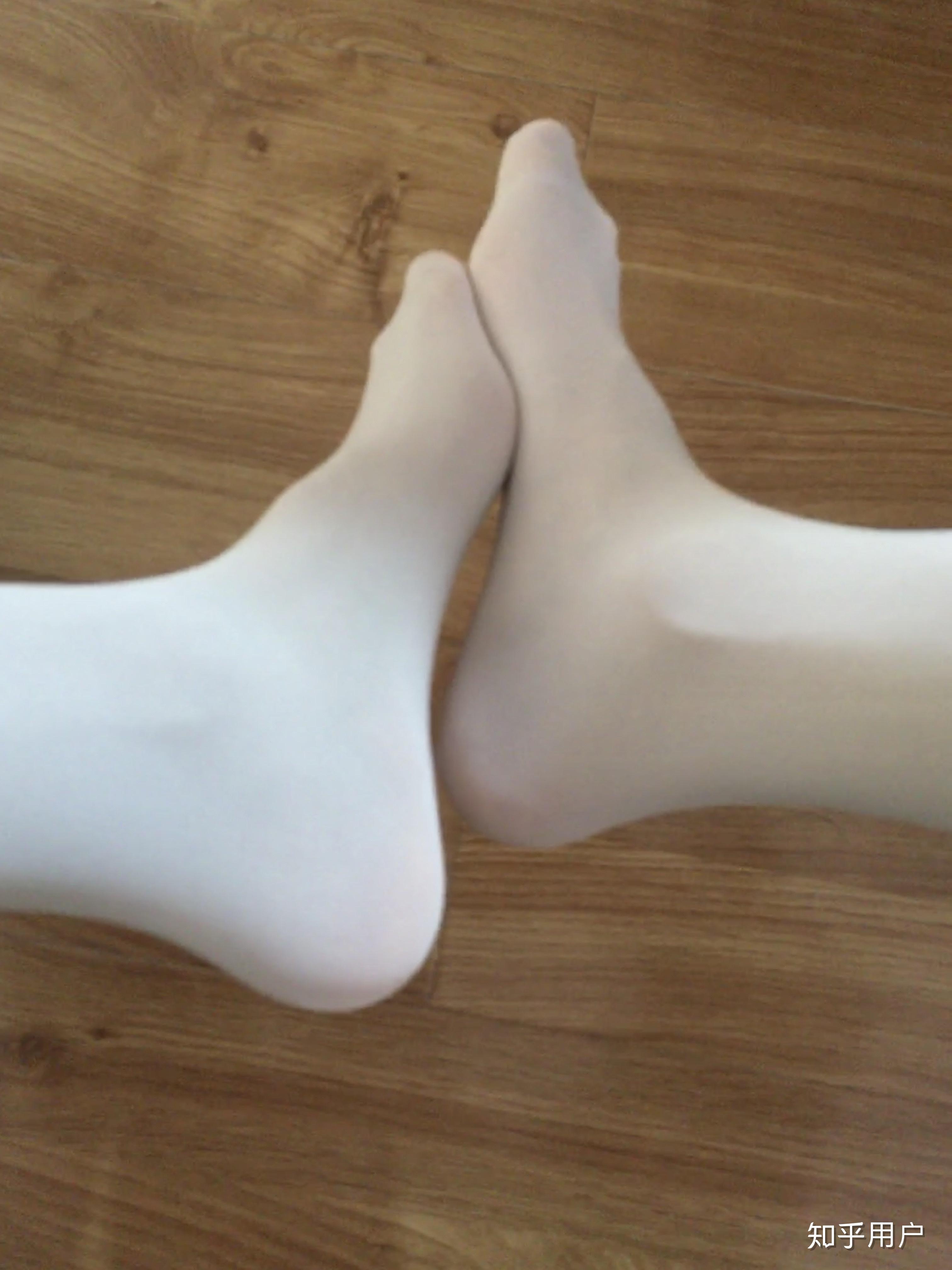 如何看待男生穿连裤袜? - 知乎