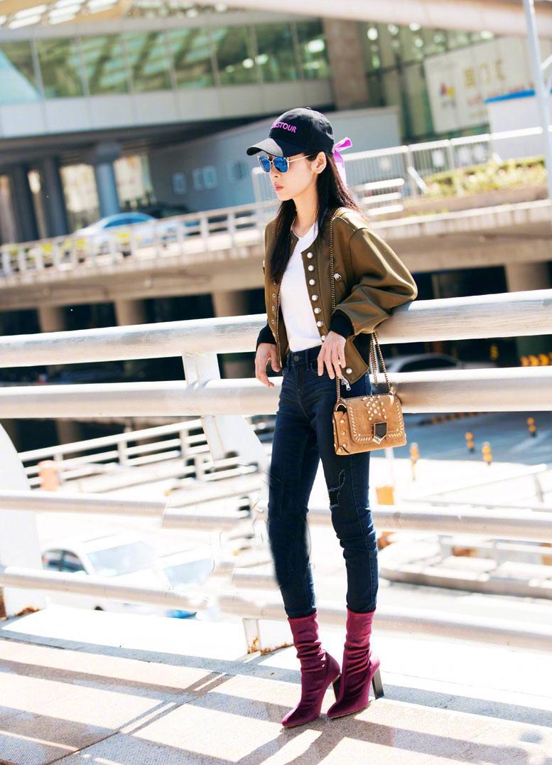 张碧晨短裤混搭造型惹争议,网友:再长的腿也驾驭不了!