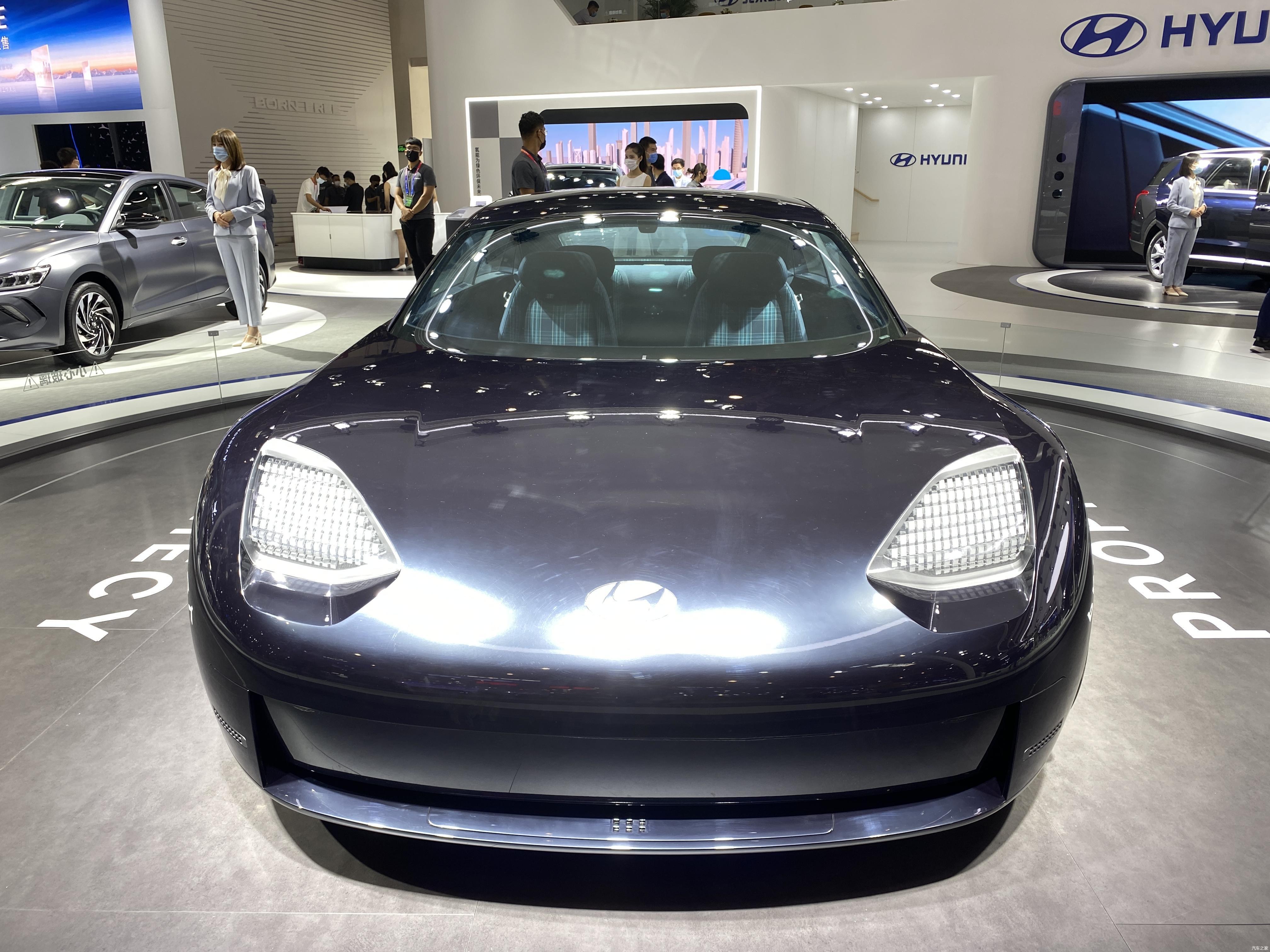 现代prophecy概念车首发没有方向盘是亮点