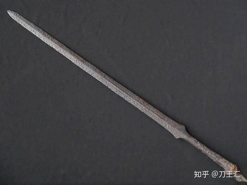 精鋭ヨーロッパの長刀 古兵器 武具 冷兵器 刀装具 指揮刀 手鍛造打 鋼刀 O1CN018Px9wK1ryC3jxAOYO_!!