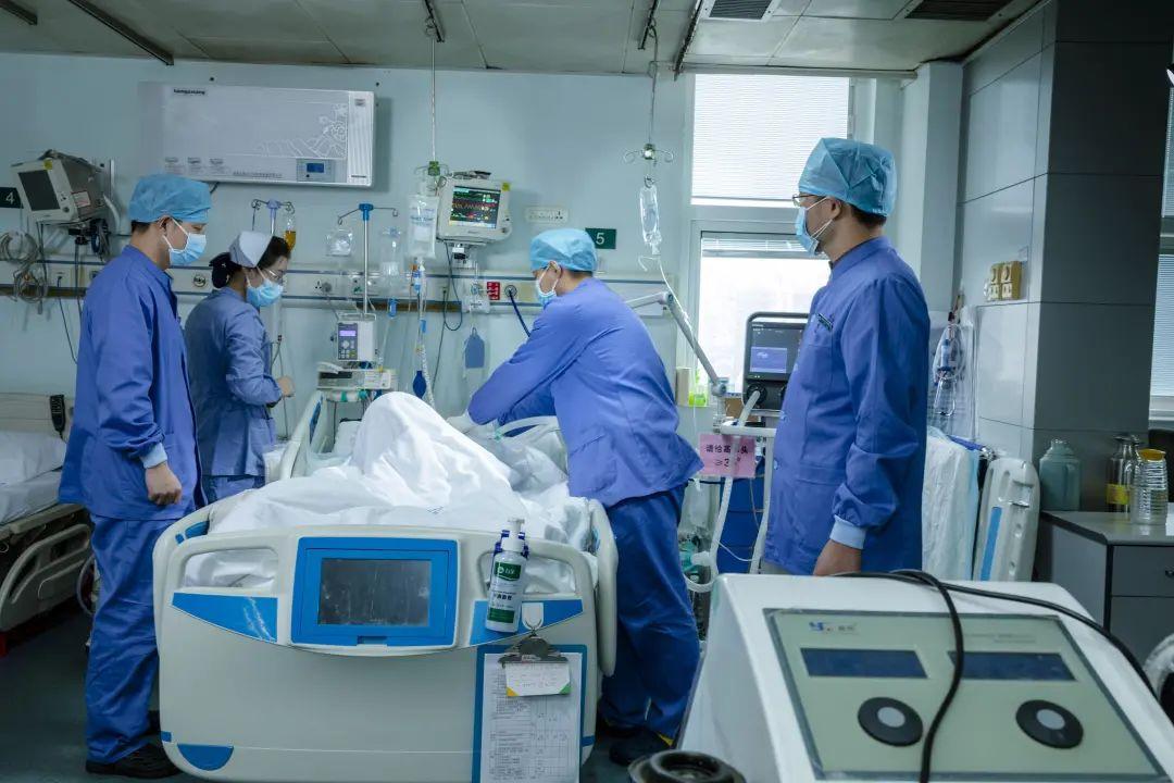 深圳心脏病患者便血不止接受重口味治疗方式粪菌移植