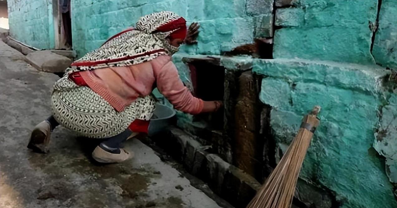 工作是掏粪,女人常受辱,印度贱民被歧视3000年,生活到底多惨? - 知乎