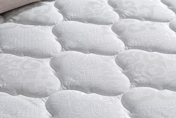 1棕床垫,材质偏硬,和硬板床没有什么区别棕垫在于采用了天然的材料