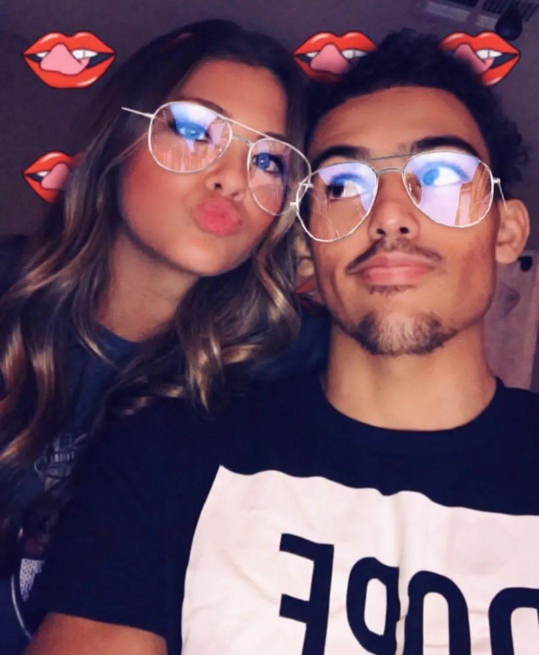 和校花女友整天腻在一起状态还那么火热!