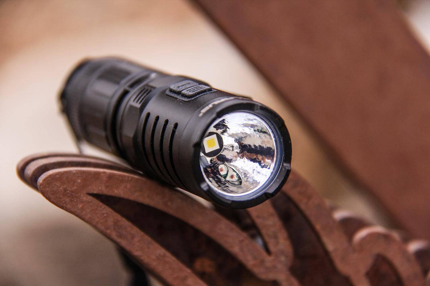 全新升级edc手电体验全新小巧战术照明凯瑞兹xt1cpro