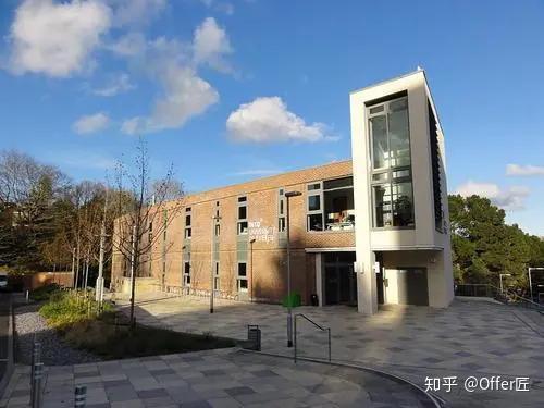 東英吉利大學(university of east anglia,簡稱uea),又譯東安格利亞