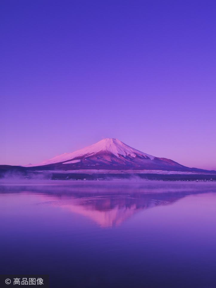 壁纸梦幻般柔软的紫色天空收藏起来慢慢换