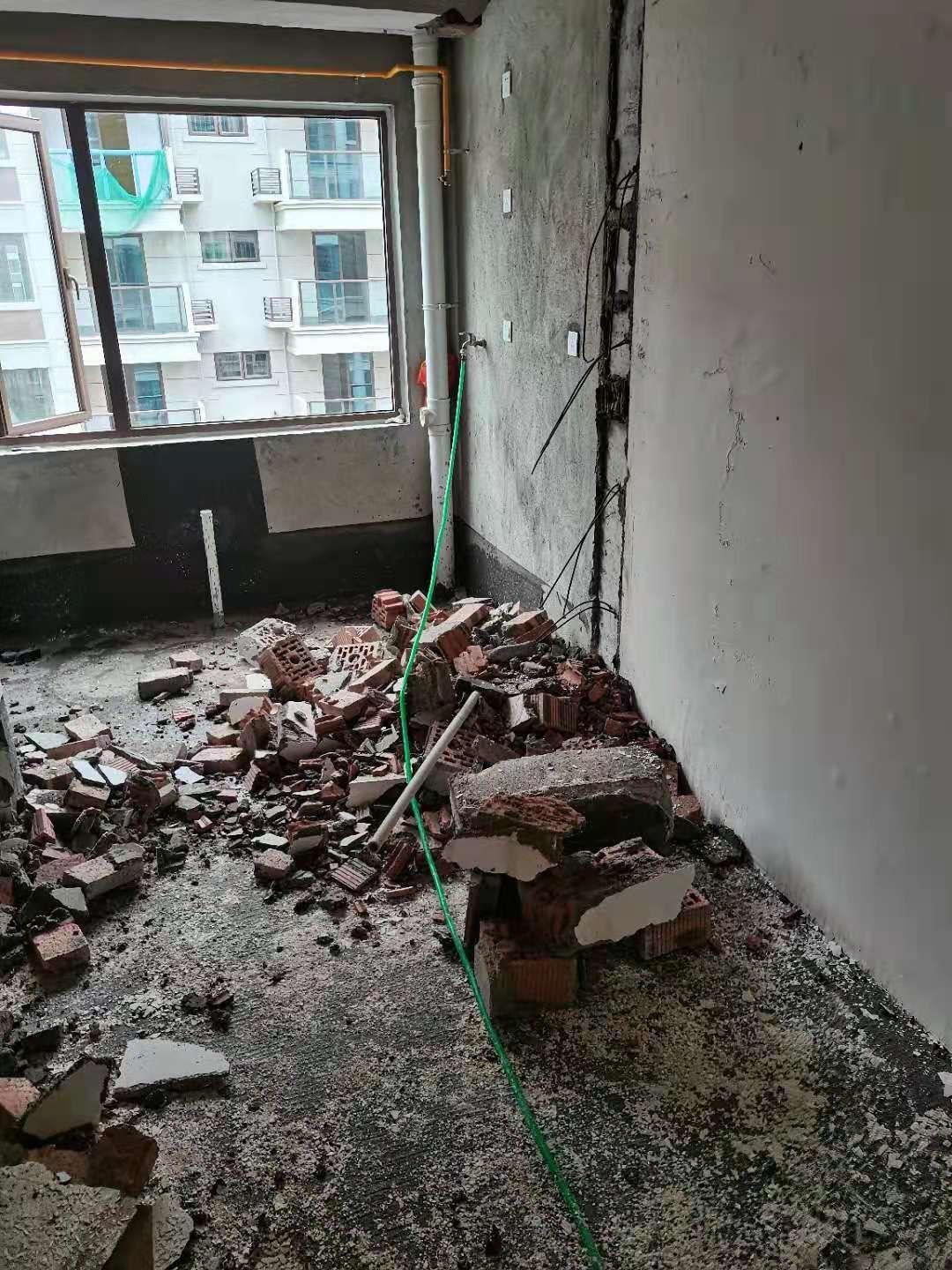 绵阳装修|绵阳兰台府装修,打拆施工现场,建渣清理干净. - 知乎