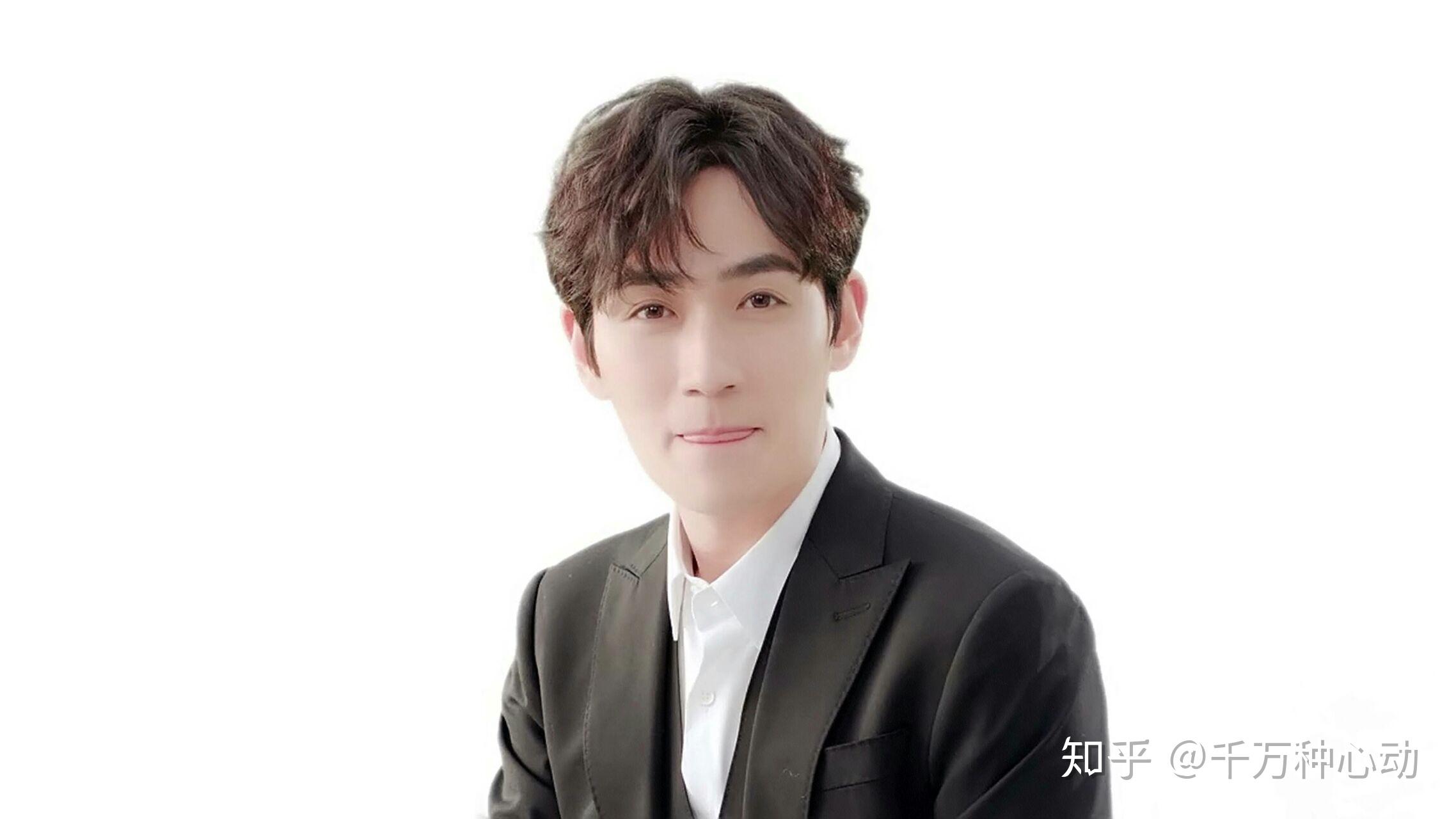 有没有人可以分享一下朱一龙笑起来的图片