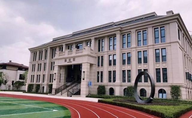 杭州维翰学校深耕中国盛开国际办一所图书馆中的国际化学校
