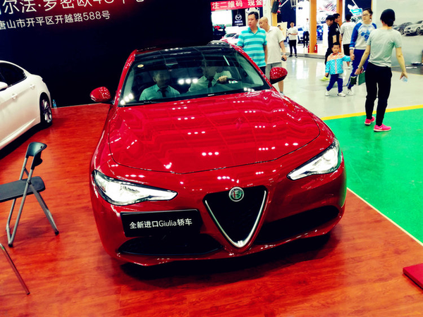 个性到各色 阿尔法罗密欧giulia车展体验 知乎