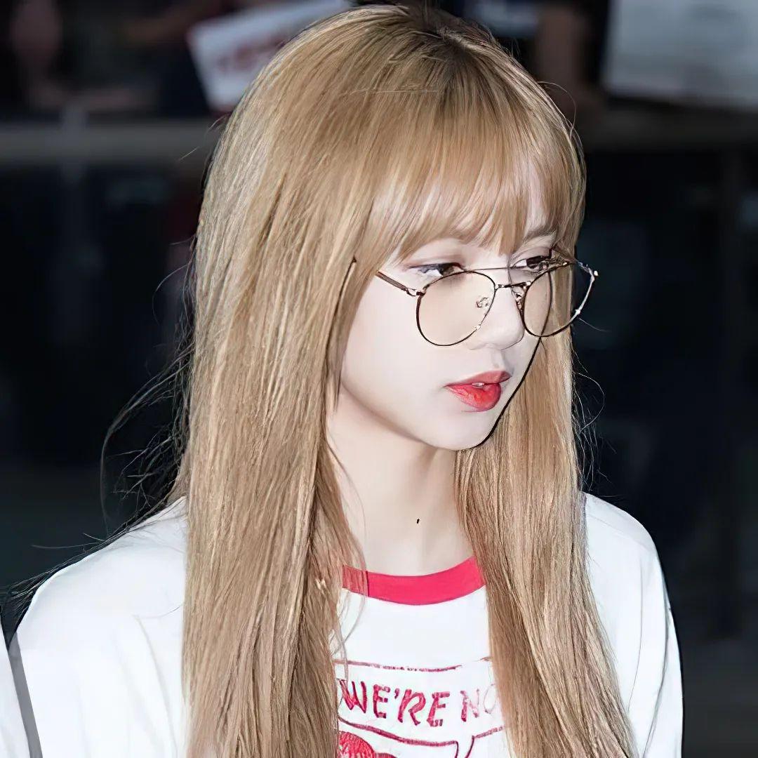 blackpink lisa 头像图片