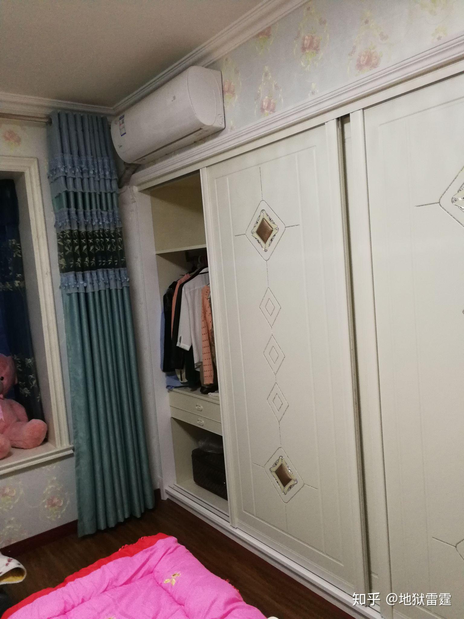 挂式空调能放在柜子上吗为了以此拆卸方便我想放在柜子上面不知道会不