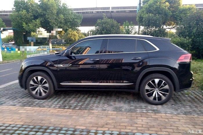 迟来的途昂x提车作业黑色大片空调之类的很贴心