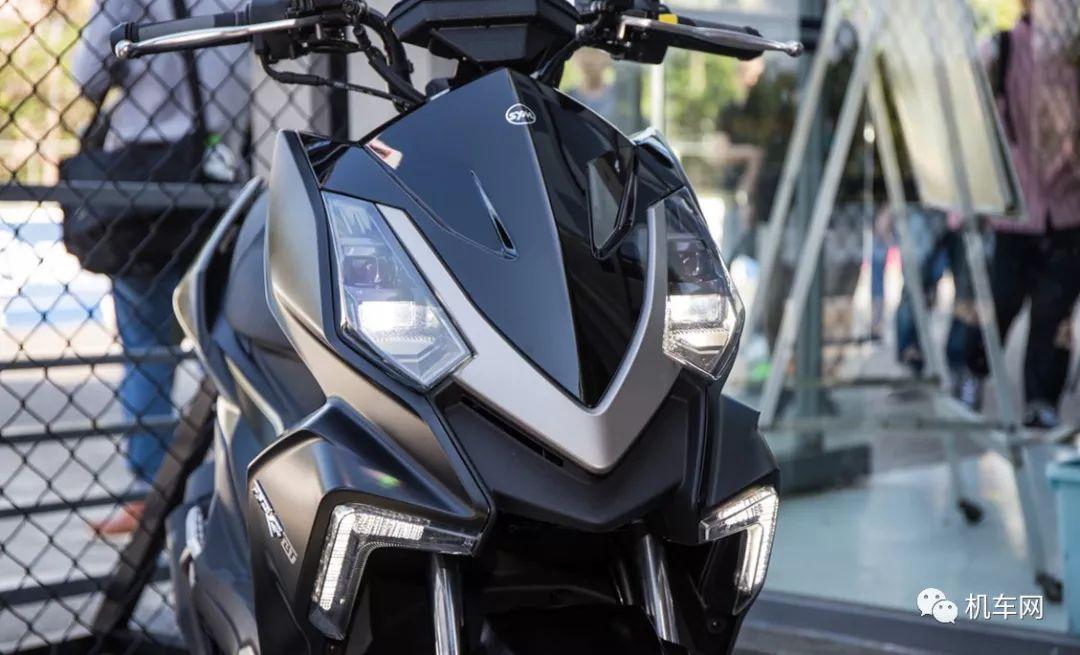 约24万元单摇臂前后abs三阳运动踏板drg158正式发布