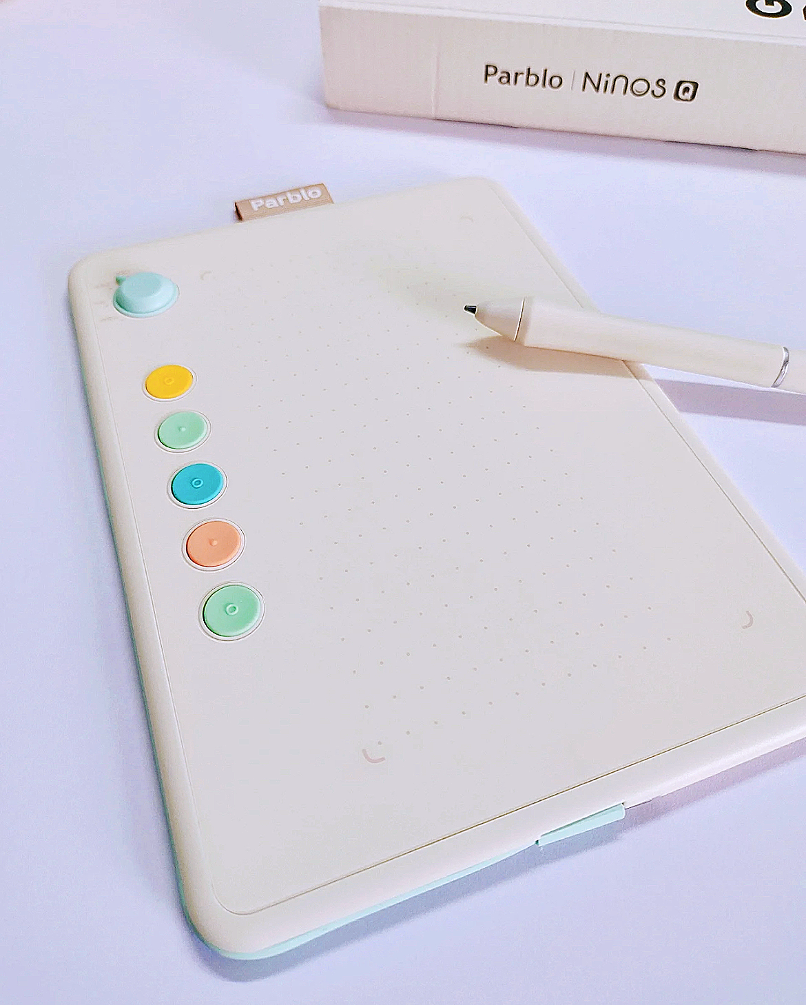 适合新手用的手机绘画专用数位板推荐parblo摸鱼小q板