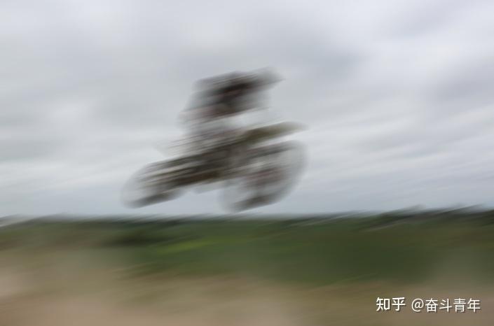 关于如何用PS制作机车运动残影的教程 - 知乎