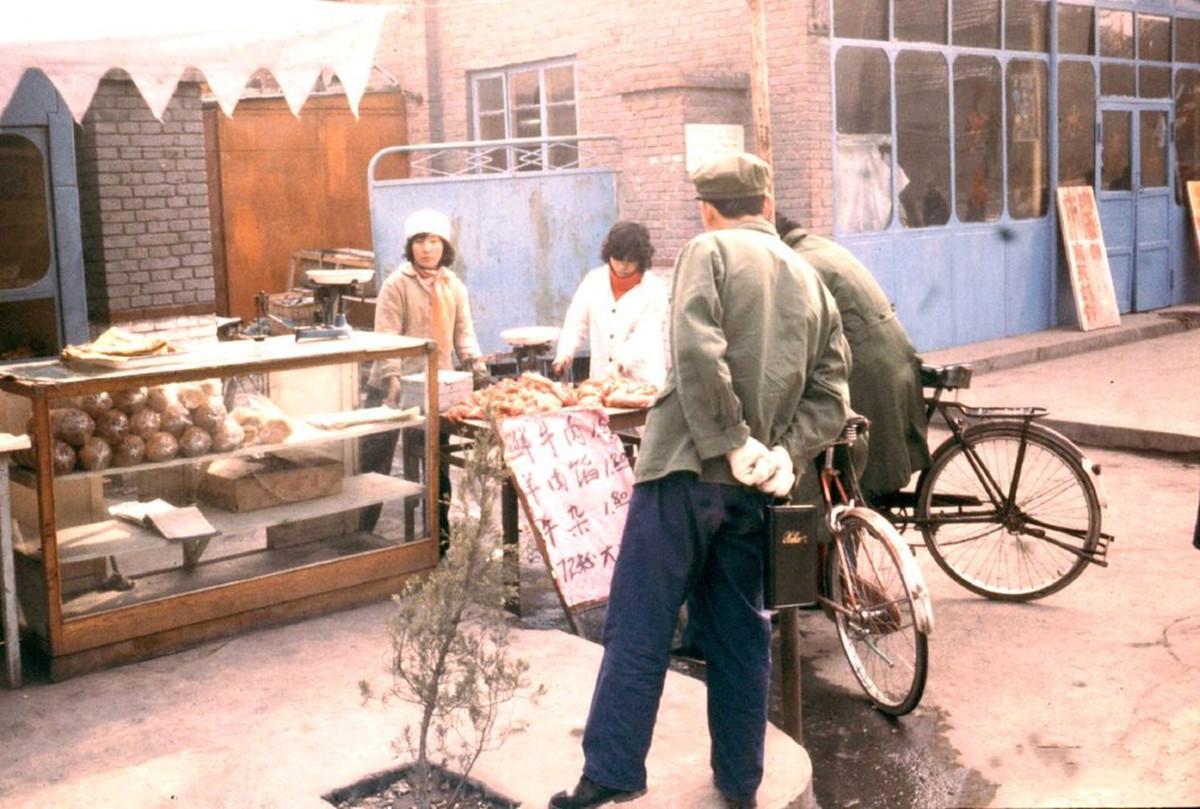 老照片:80年代的河北保定,这些老照片里有没有你儿时的回忆? - 知乎