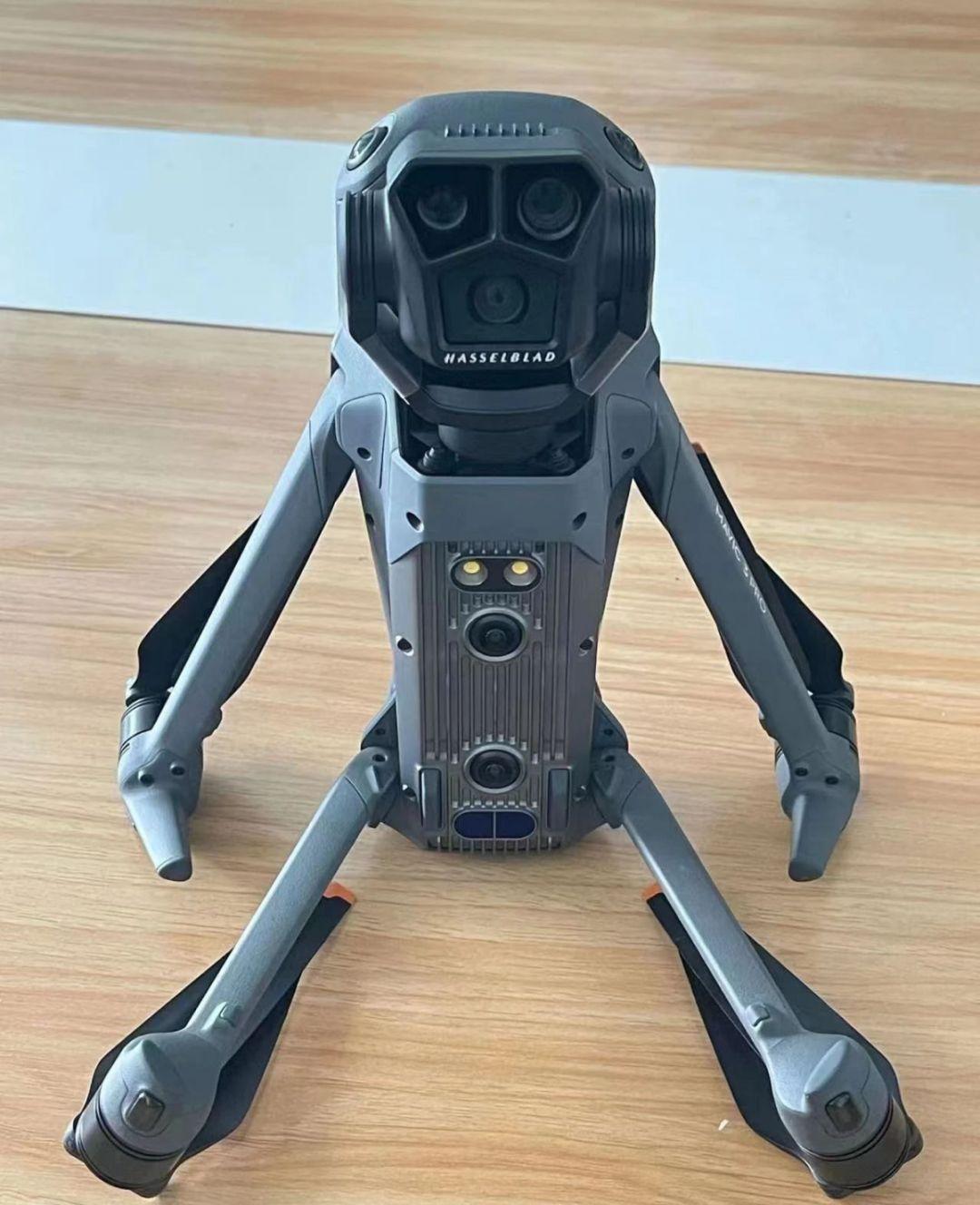 大疆mavic 3pro无人机谍照曝光! - 知乎