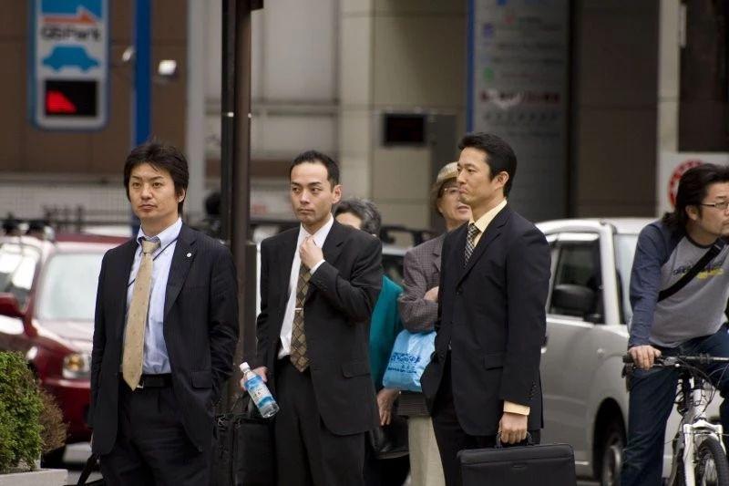 如何一眼分辨日本人和中国人就凭这些特点