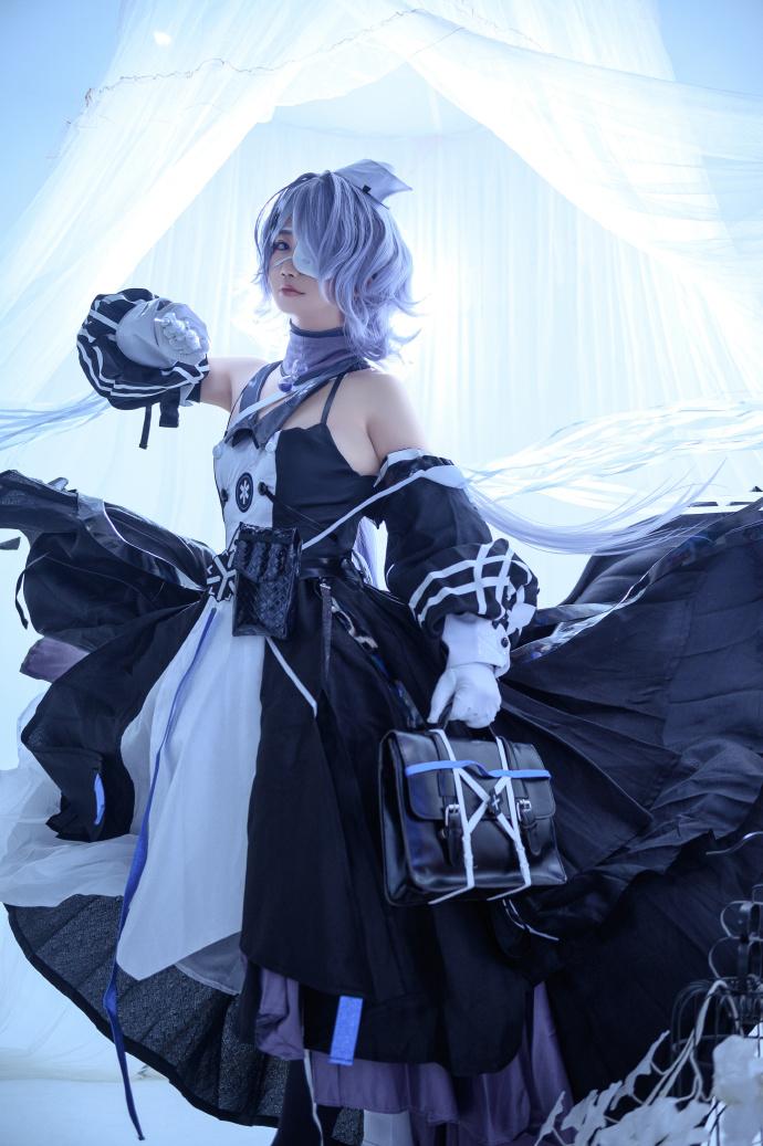 明日方舟絮雨cosplay