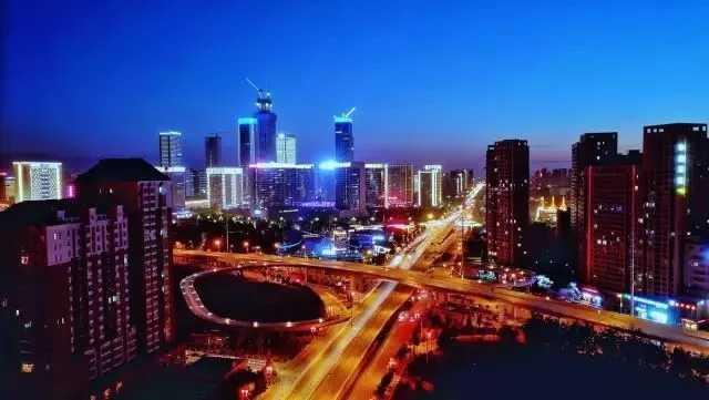 手机怎样拍夜景好看 v2-53ca447a0bbf55874249cf0be07d28a0_1440w.jpg?source=172ae18b