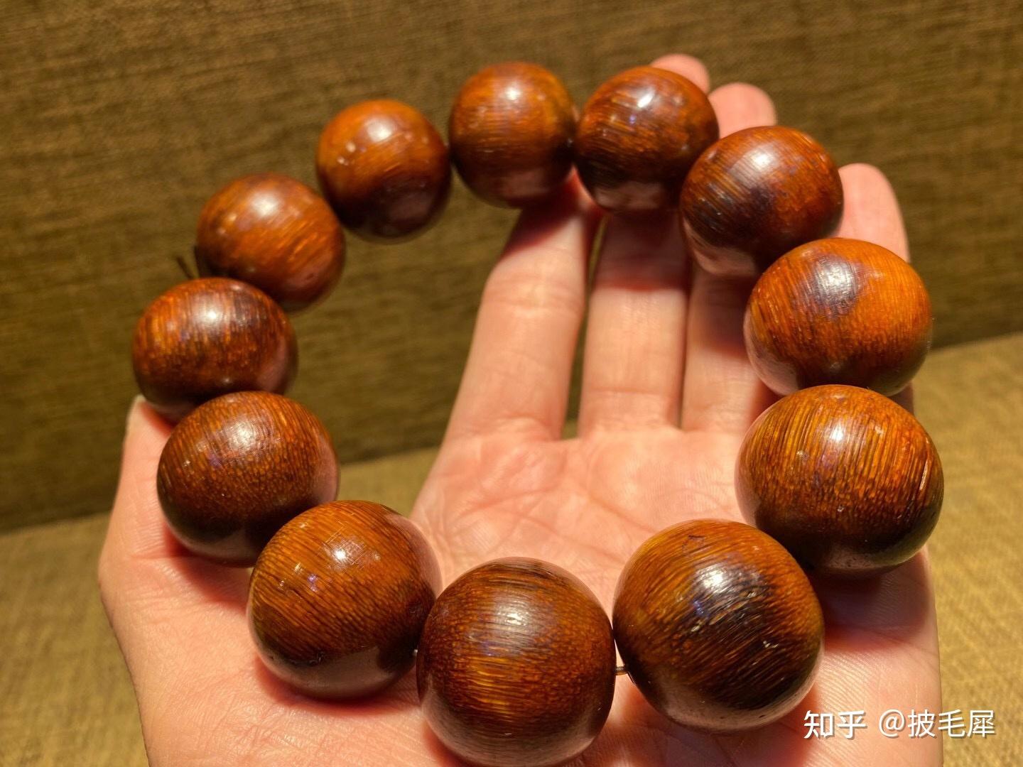 没见过真品,我拍了一些图,上传给大家看看,方便大家进一步了解披毛犀