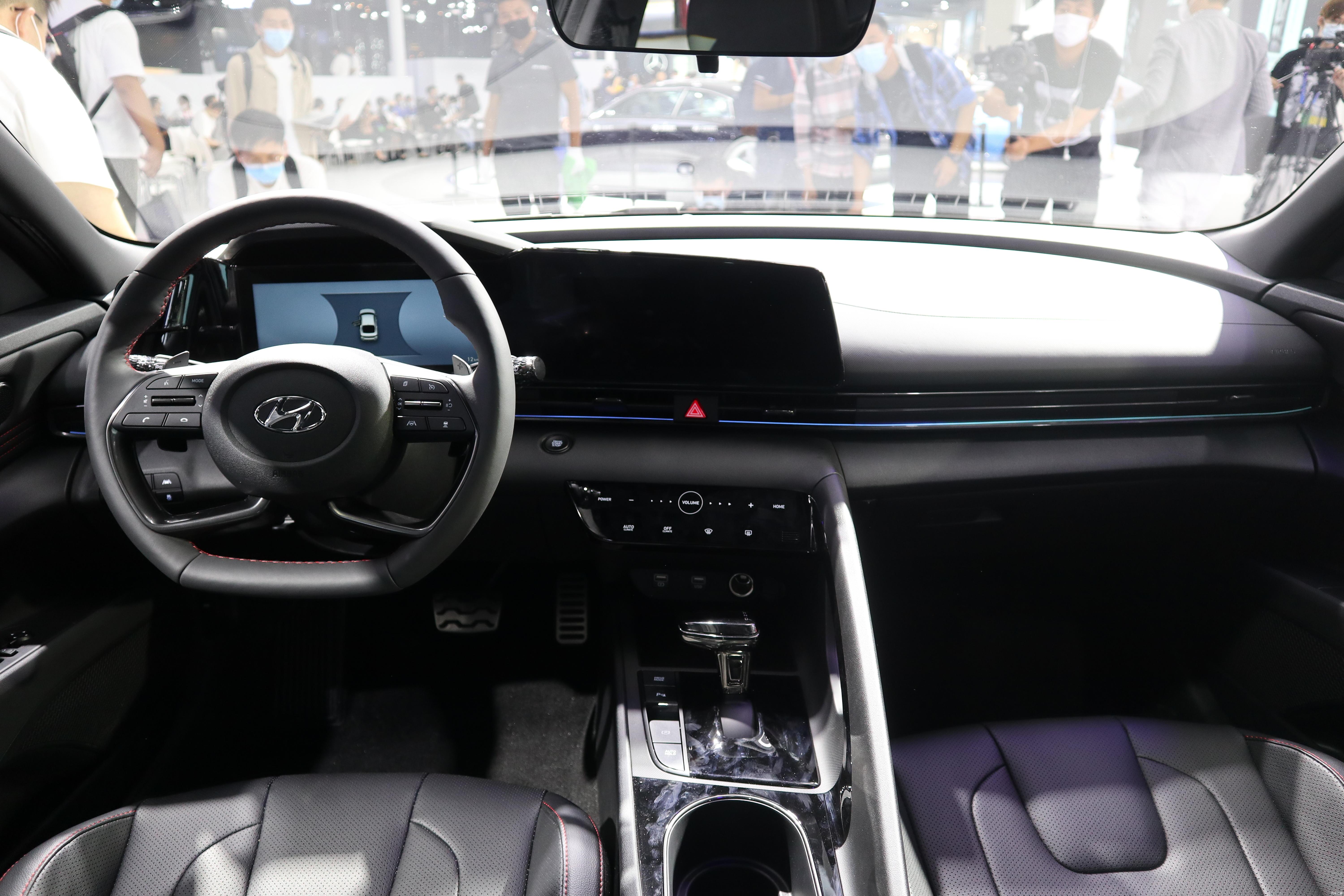 外观内饰全面升级全新伊兰特预售价格公布1098万元起