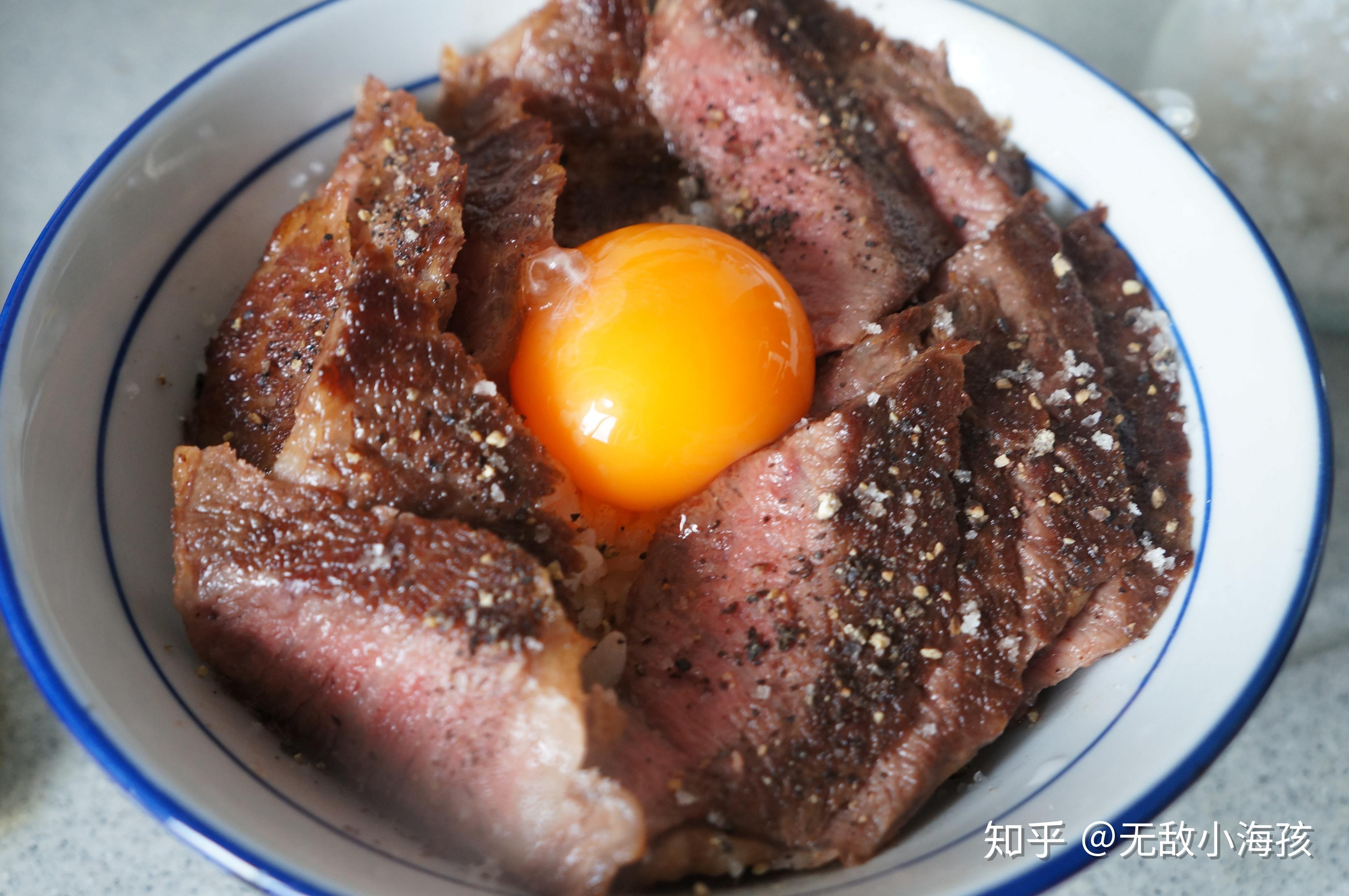 小海家庭厨房家庭美食日式牛肉盖饭