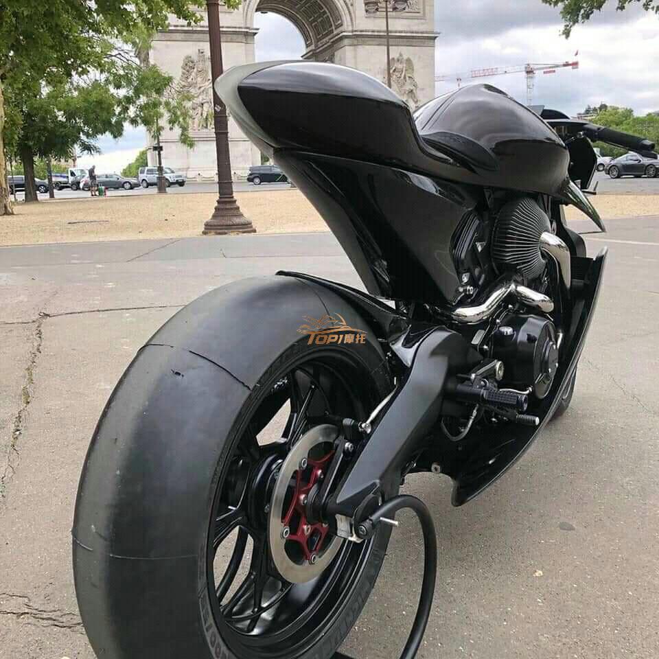 阿斯顿·马丁amb001 实车法国街头首秀 - 知乎