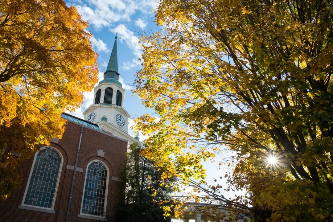 維克森林大學(wake forest university),是美國一所極富盛名的綜合性