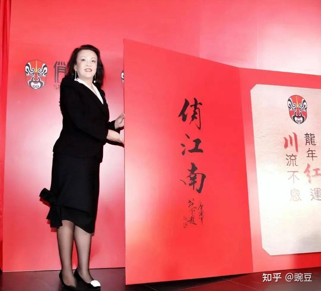 比起大S,张兰才是个不折不扣的狠人! - 知乎