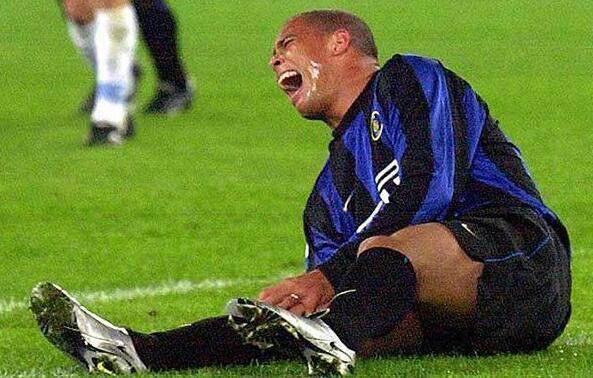 扼住渐行渐远的你