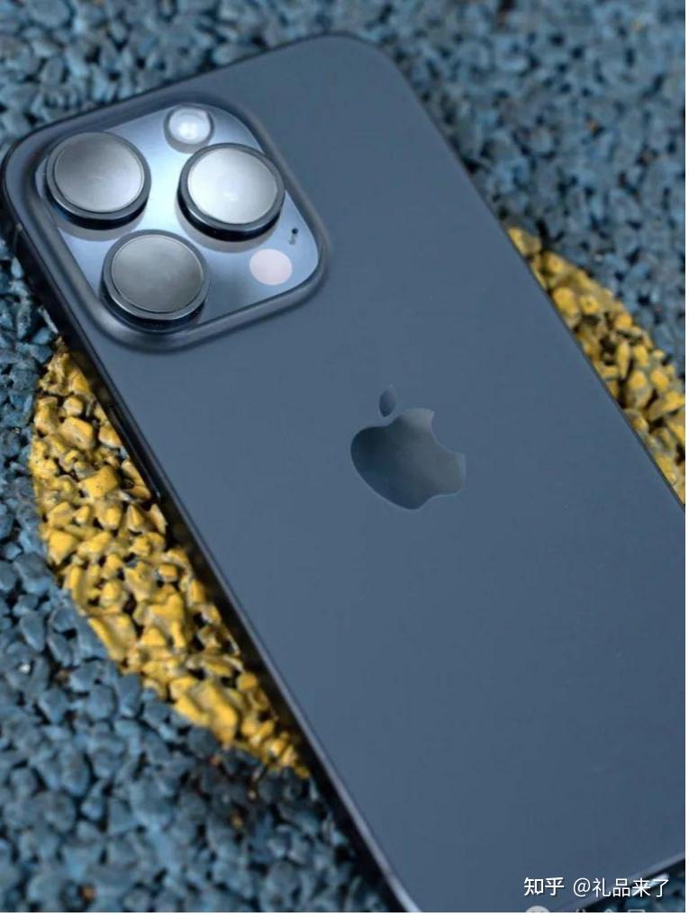 苹果手机别乱买目前这三款已经出现了大跳水闭眼买不吃亏