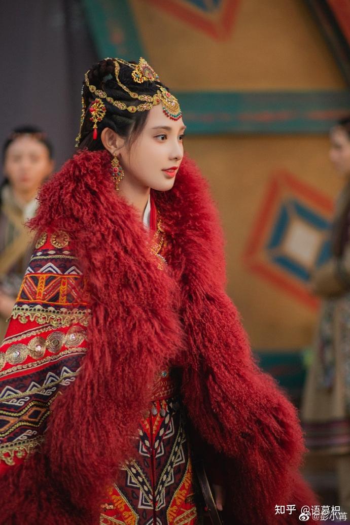 难忘东宫曲小枫彭小苒再远的月亮也得努力踮脚够一够