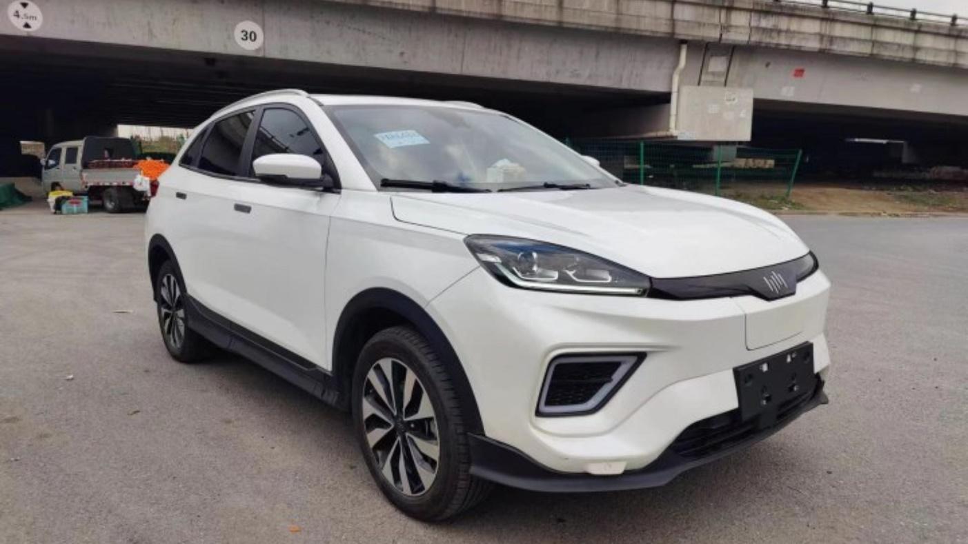 6万买五菱二手威马ex5能拉能装一年开两万公里不怕倒闭