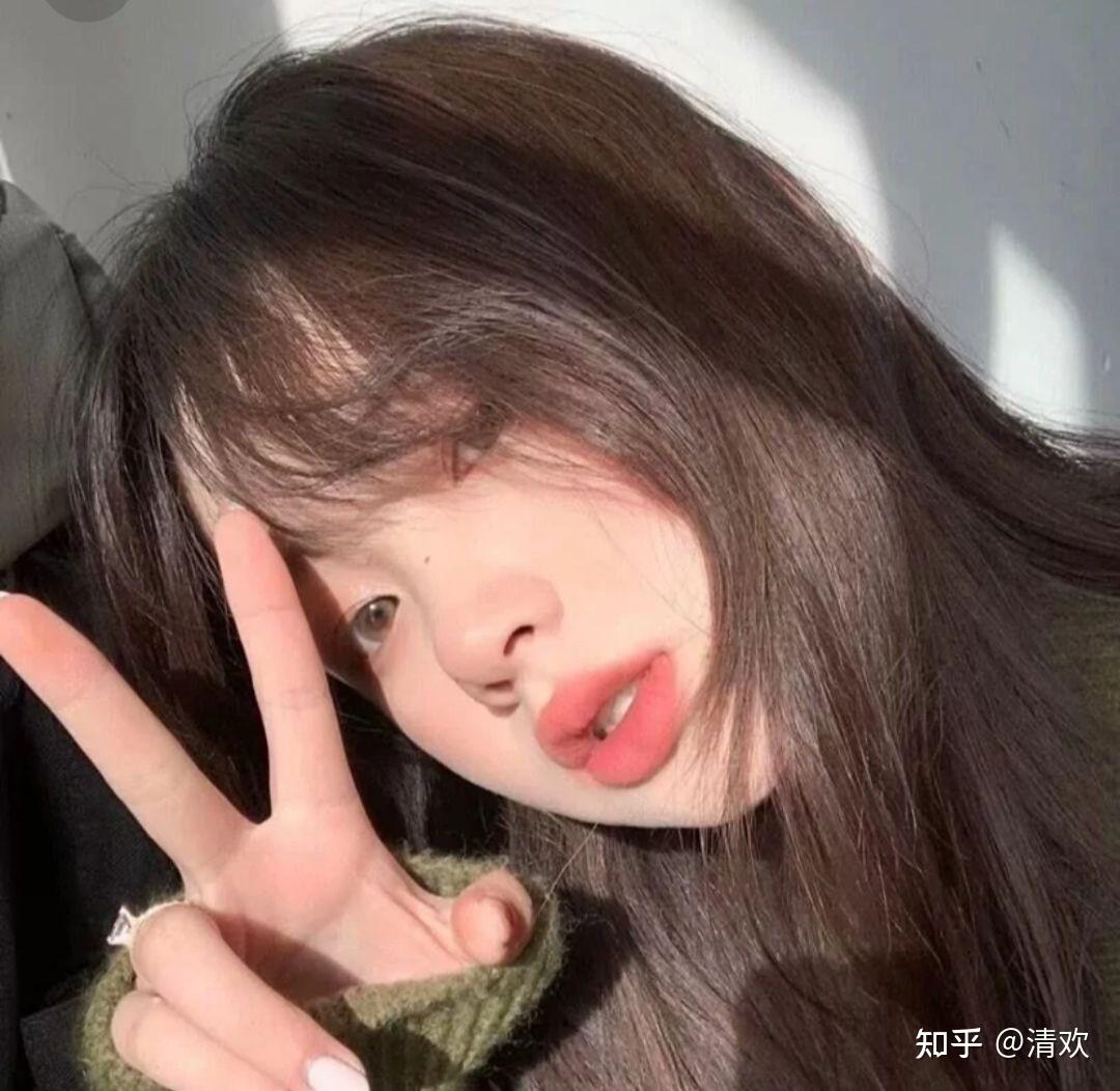 女生头像不畏世俗的眼光我在追我的光