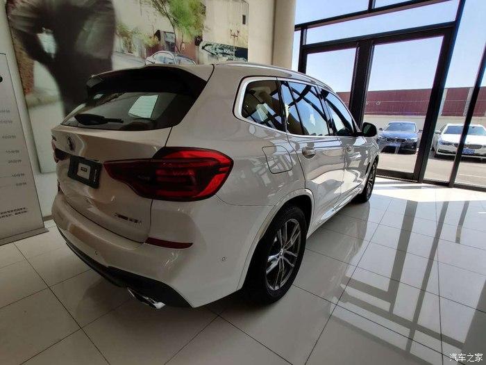 提车了白色宝马x328i那一眼便是心动的感觉