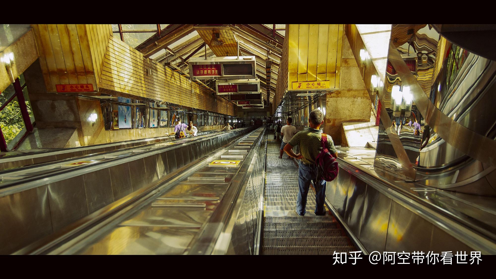 亚洲第二,目测应该是玺子哥坐过最长的扶梯没错了,这是电影中陈念