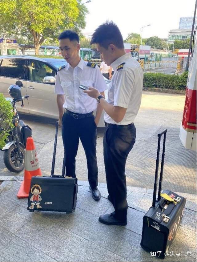 告别蓝天梦,空少集体辞职创业!